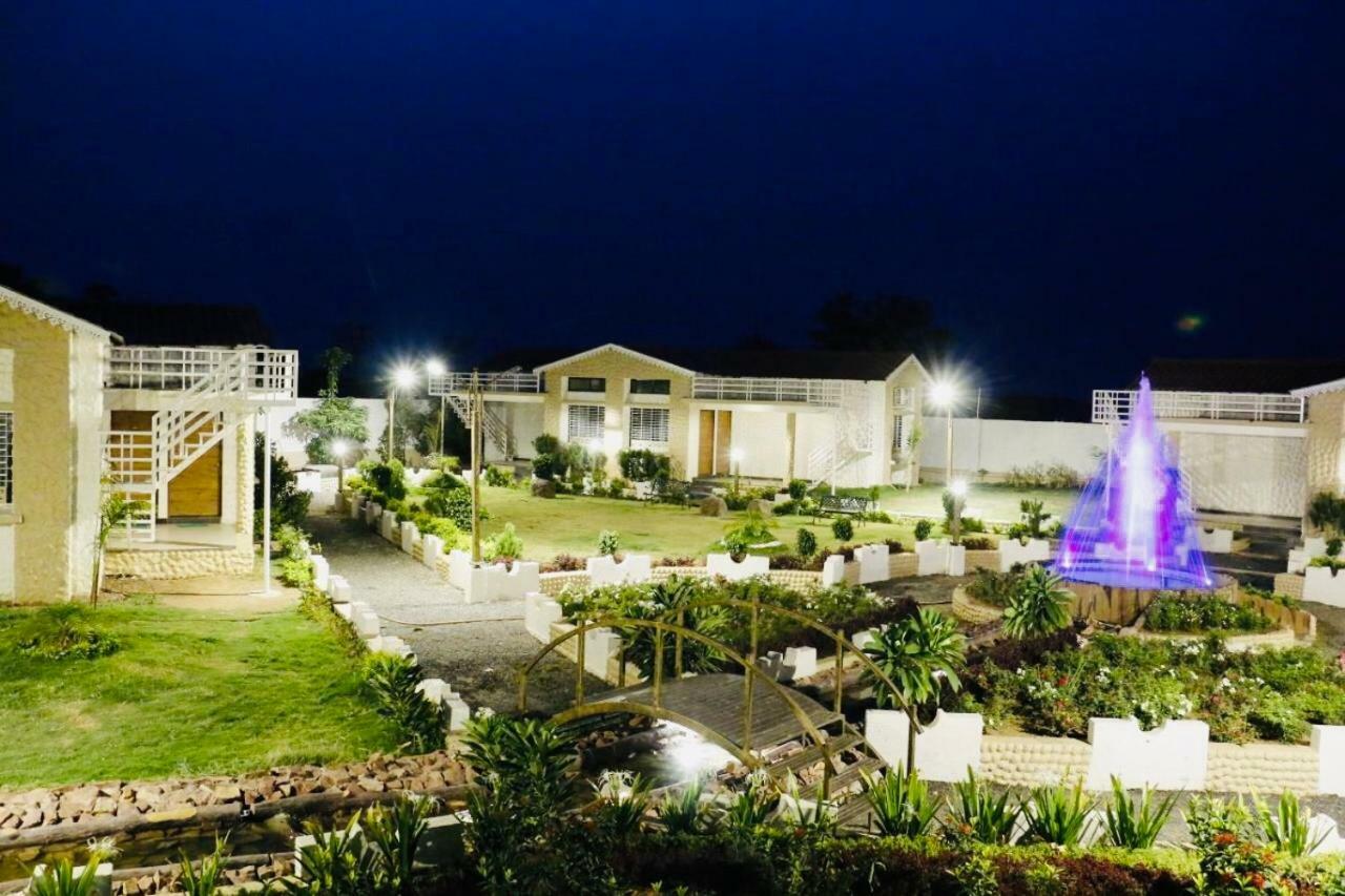 Royal Karhandla Resort Umred Exterior photo
